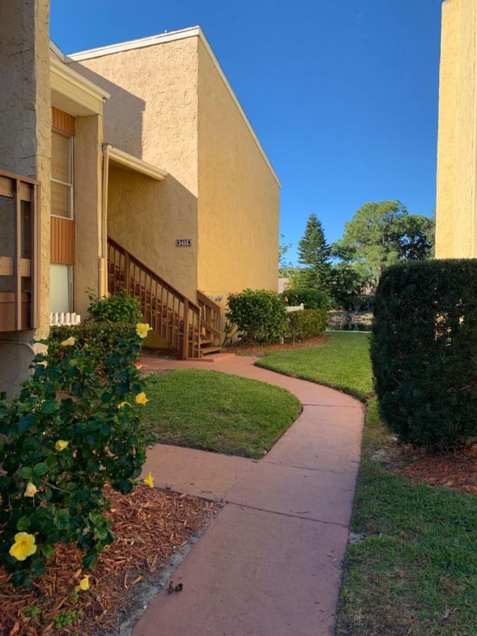 Sienna Park Apartments サラソータ エクステリア 写真
